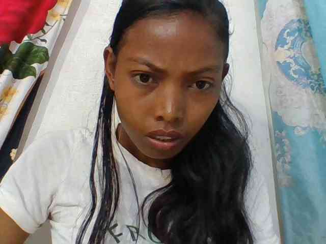 Layah7