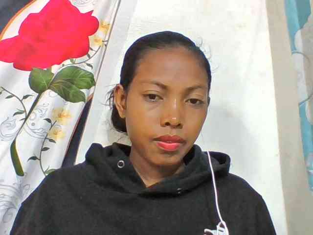 Layah7 webcam