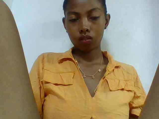 Layah7 webcam