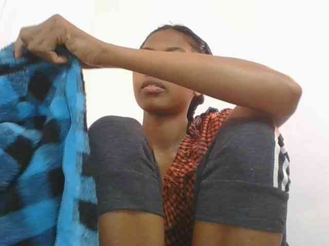Layah7