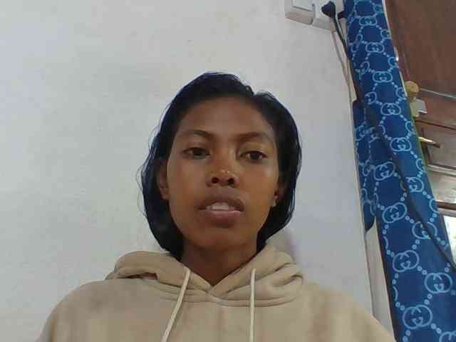 Layah7 webcam
