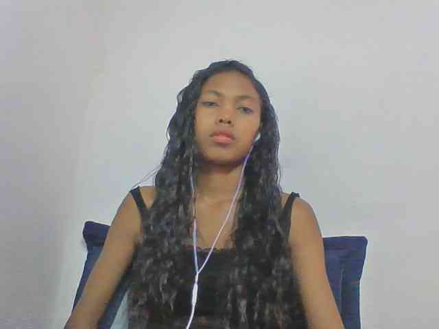 Layah7