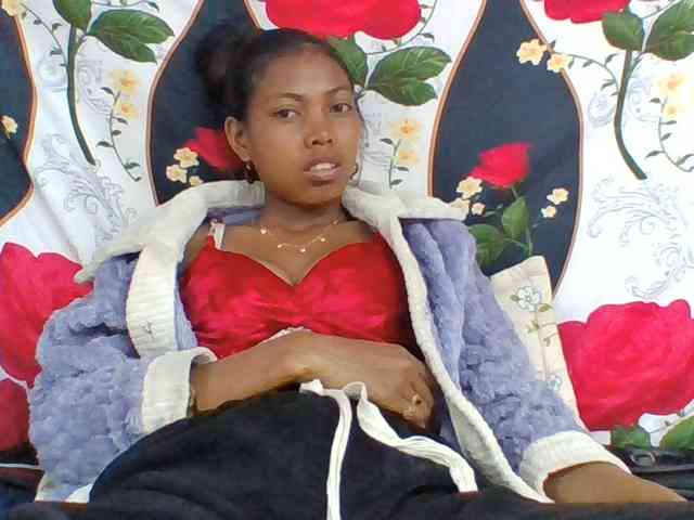 Layah7 webcam