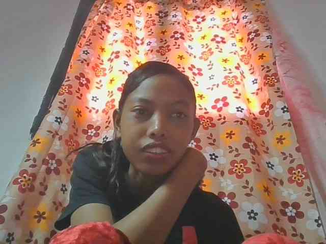 Layah7 webcam