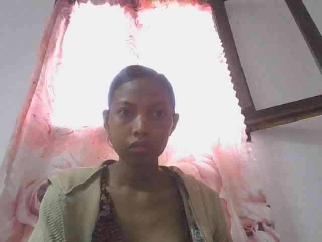 Layah7