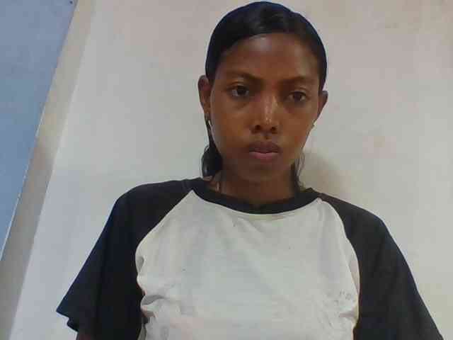 Layah7