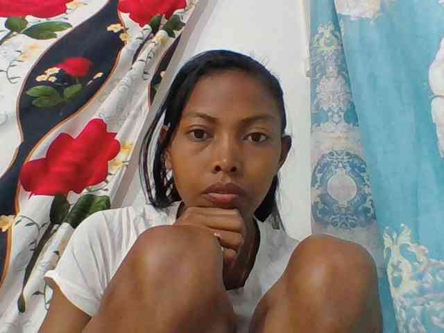 Layah7