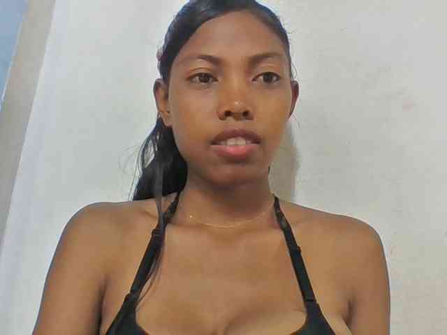 Layah7 webcam