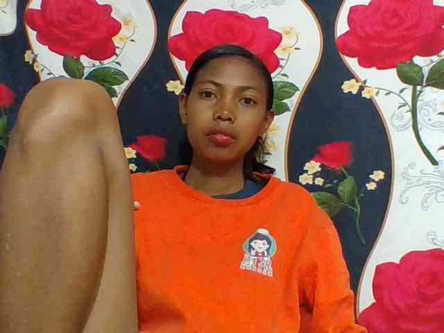 Layah7