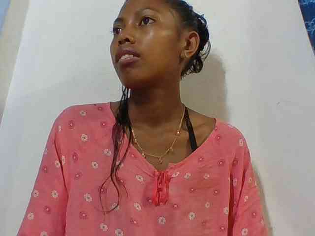 Layah7 webcam