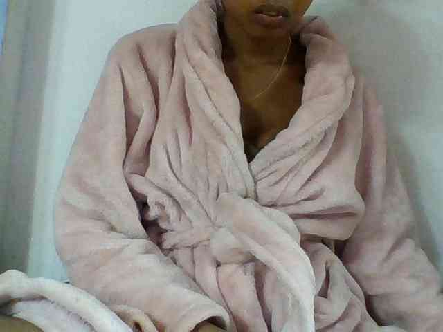 Layah7