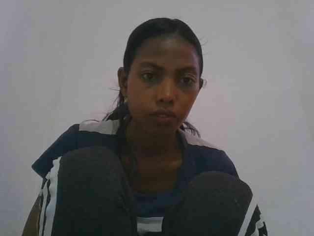 Layah7