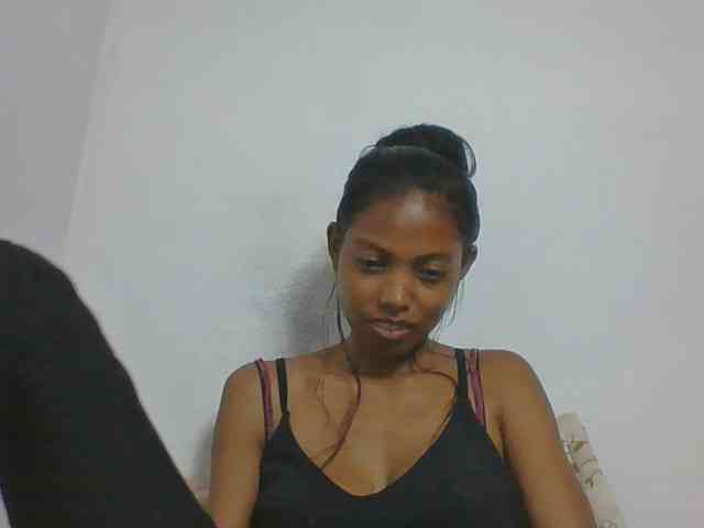 Layah7