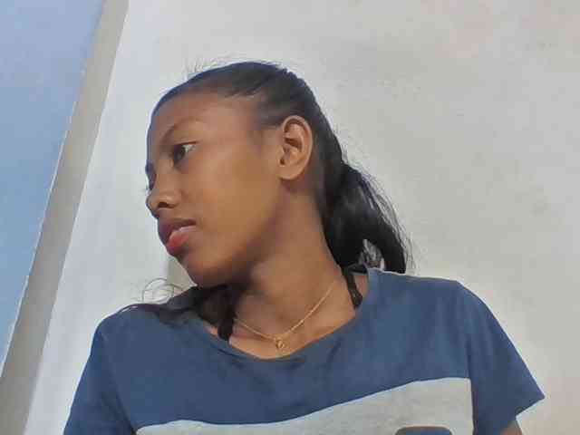 Layah7 webcam