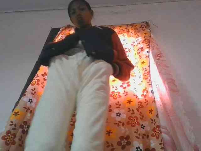 Layah7
