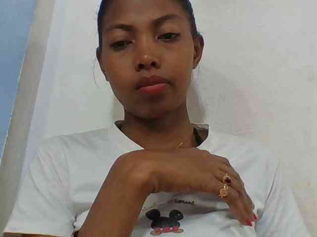 Layah7 webcam