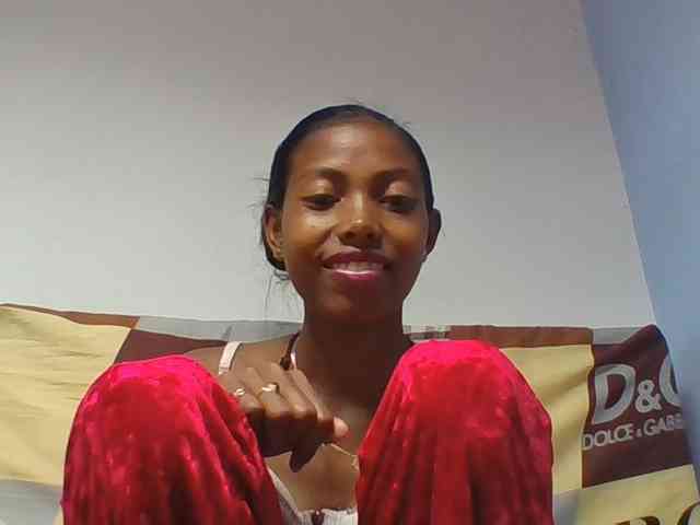 Layah7 webcam