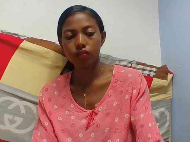 Layah7 webcam