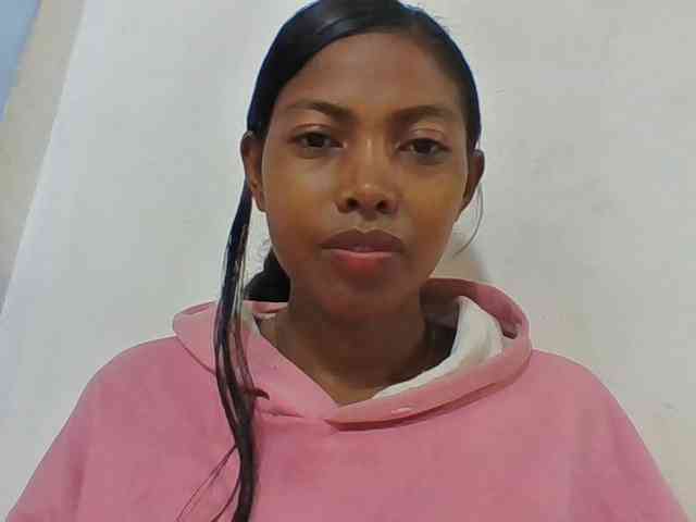 Layah7