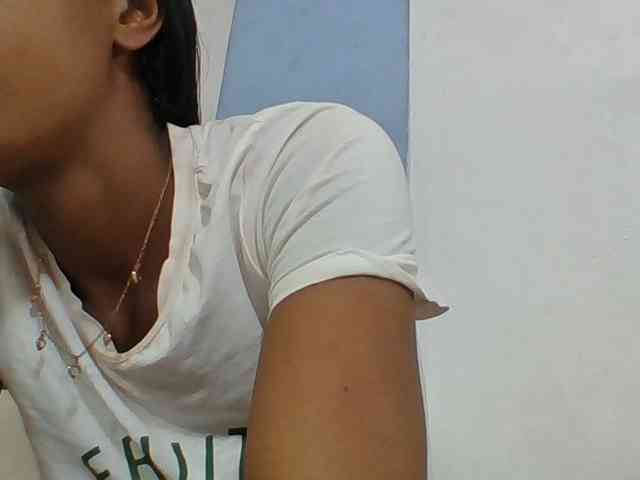 Layah7