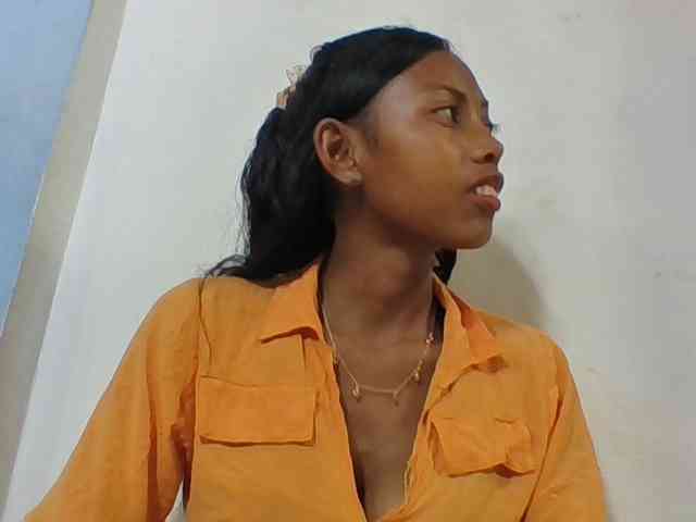 Layah7 webcam