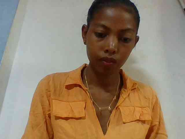 Layah7 webcam