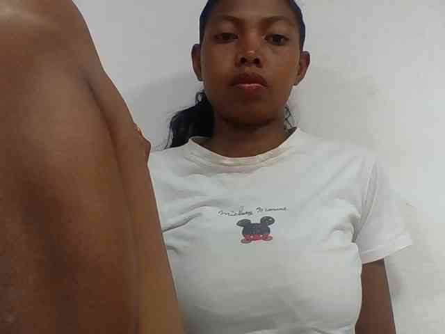 Layah7 webcam