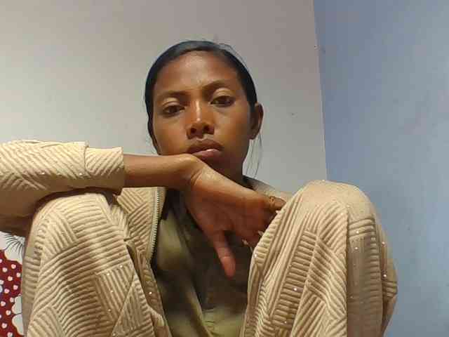 Layah7 webcam
