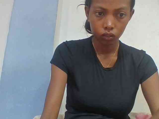 Layah7 webcam