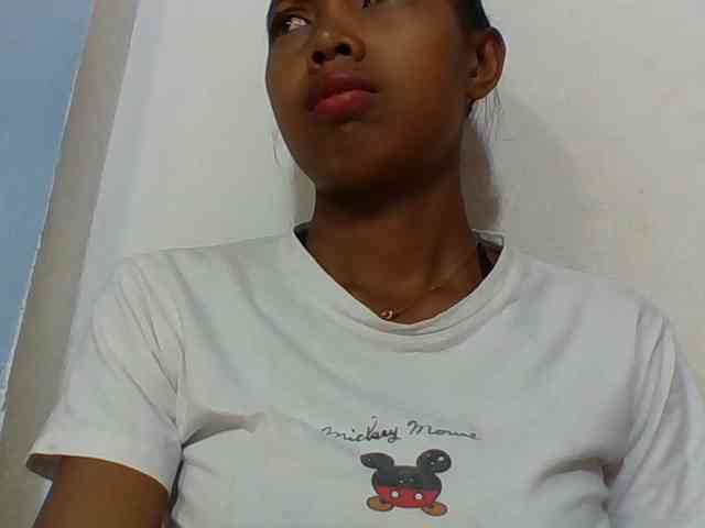 Layah7