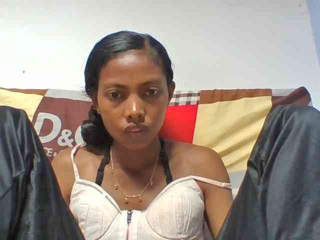 Layah7 webcam