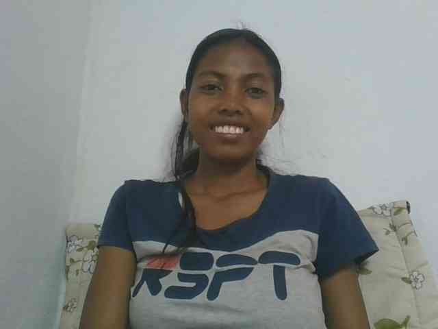 Layah7 webcam