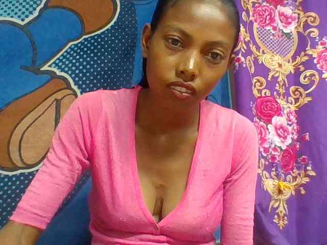 Layah7 webcam