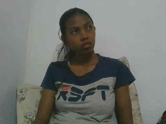 Layah7