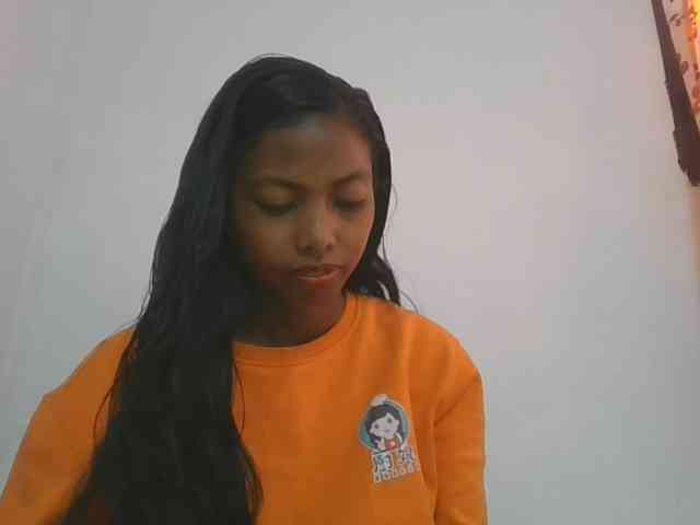 Layah7