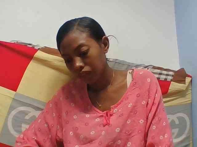 Layah7 webcam