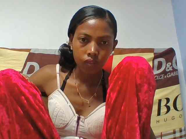 Layah7 webcam