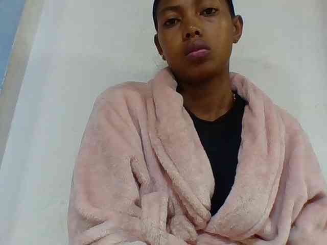 Layah7