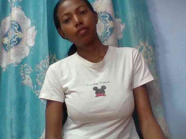 Layah7 webcam
