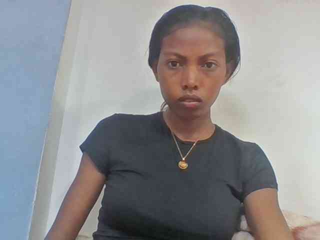 Layah7 webcam