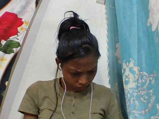 Layah7 webcam