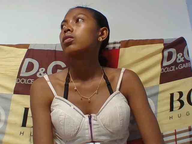 Layah7 webcam