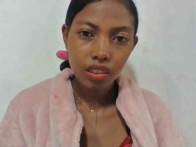 Layah7 webcam