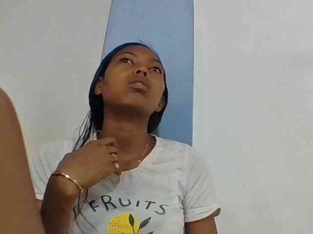 Layah7