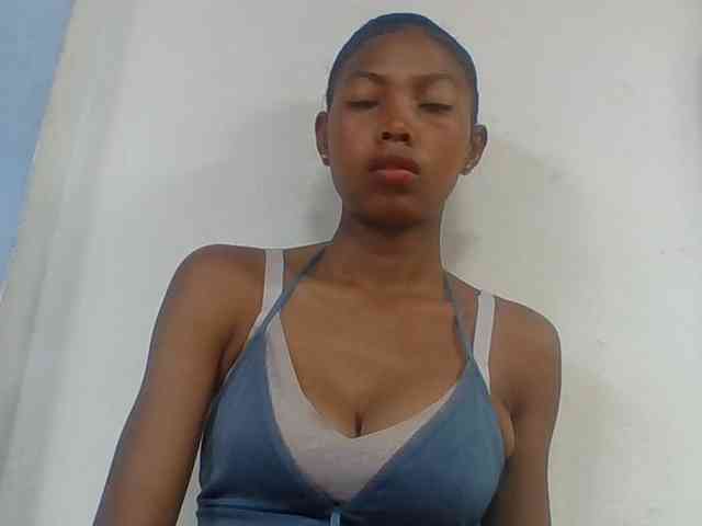 Layah7 webcam