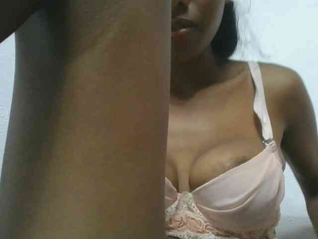 Layah7 webcam