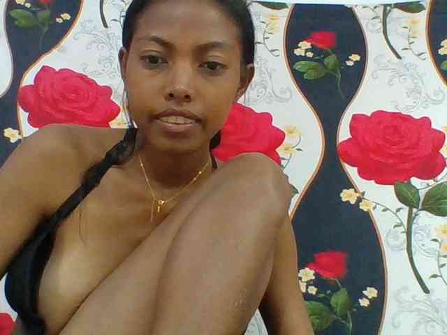 Layah7 webcam