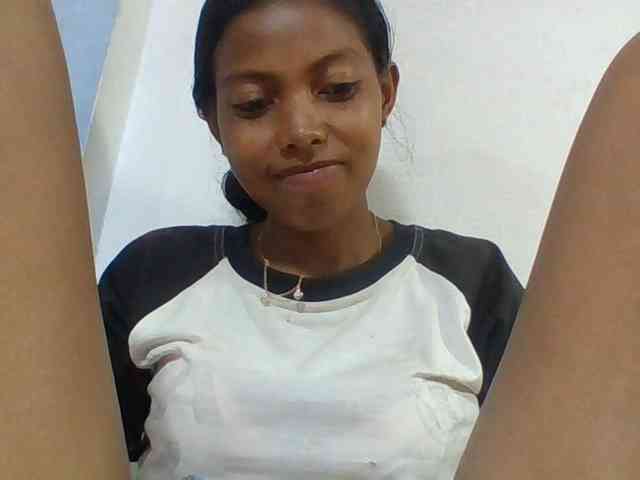 Layah7 webcam