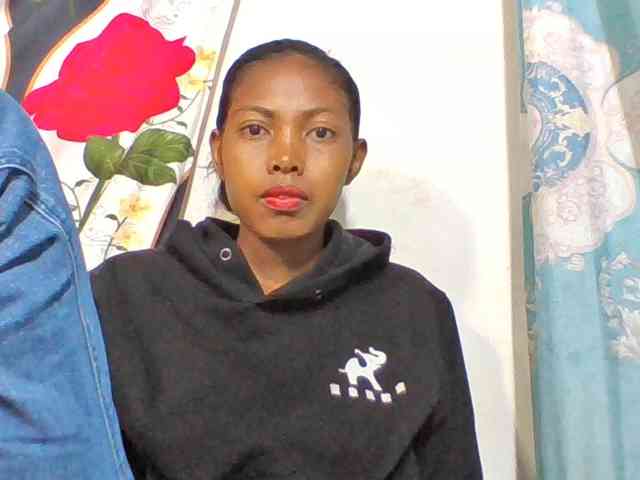 Layah7 webcam