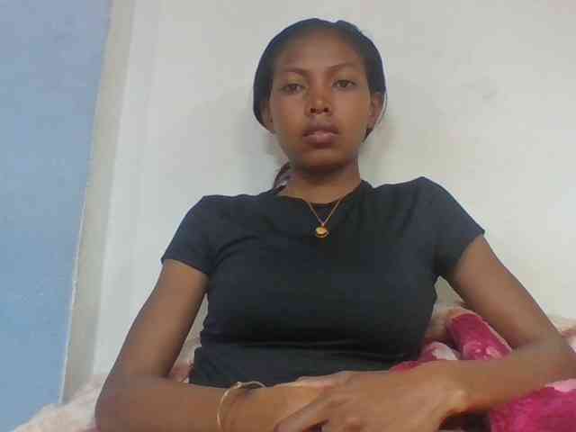 Layah7 webcam